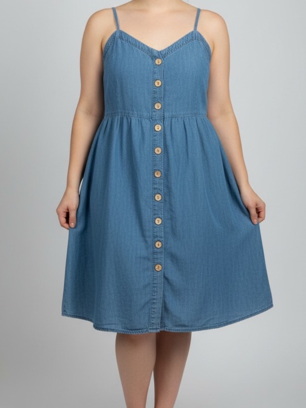 Blue Chambray Button Front Midi Sundress| 90’s mom| casual cottage